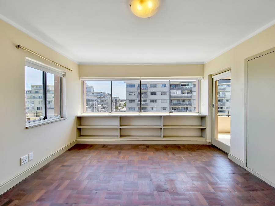 2 Bedroom Property for Sale in Sea Point Western Cape